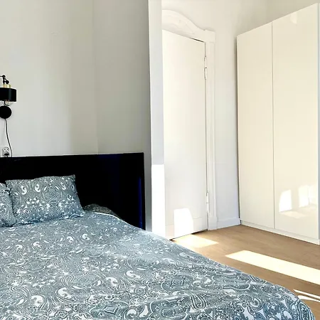 شقة Studio Przy Plazy Z Parkingiem I سوبوت