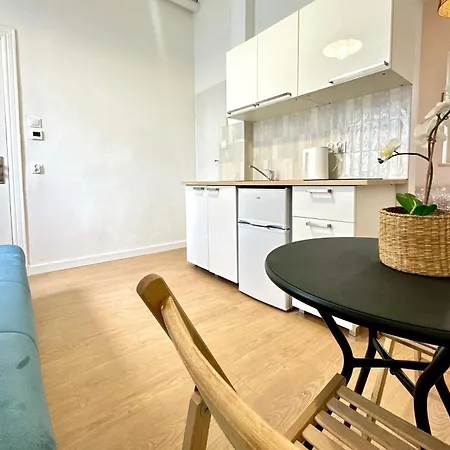 Przy Plaży Z Parkingiem Iv *